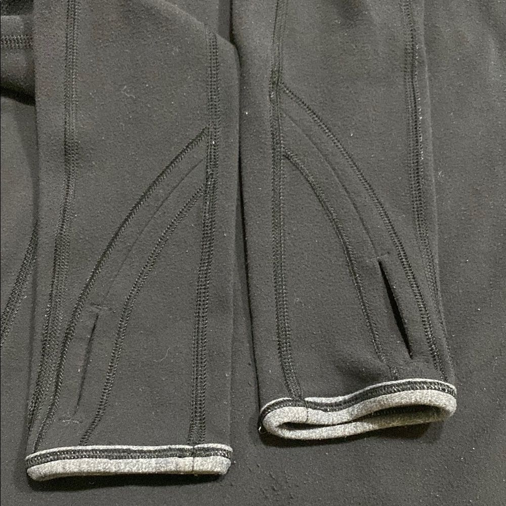 Lululemon Run: U-Turn Pullover (First Release) Reversible Black Gray Size 4 - Picture 7 of 16